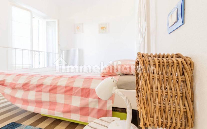 Trilocale vicolo Chiuso del Finollo, Centro, Levanto — foto 16 di 24
