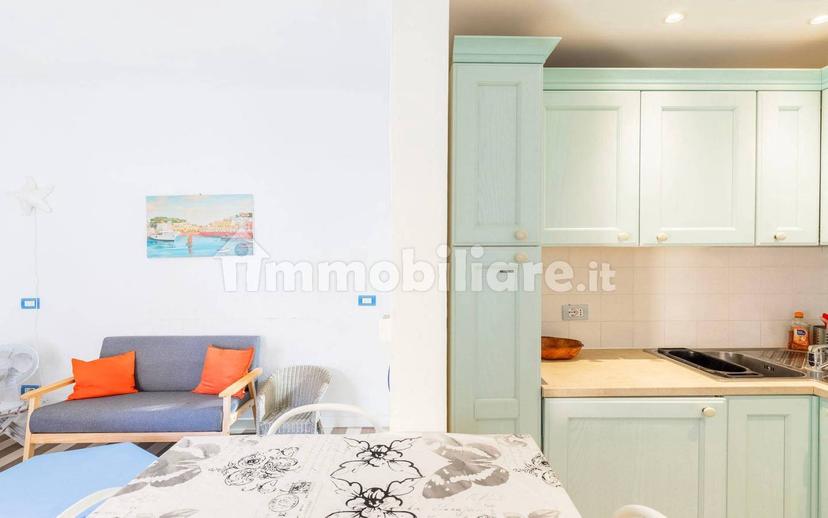 Trilocale vicolo Chiuso del Finollo, Centro, Levanto — foto 4 di 24