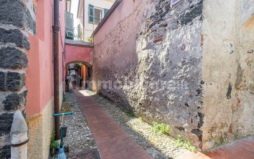 Trilocale vicolo Chiuso del Finollo, Centro, Levanto — foto 17 di 24