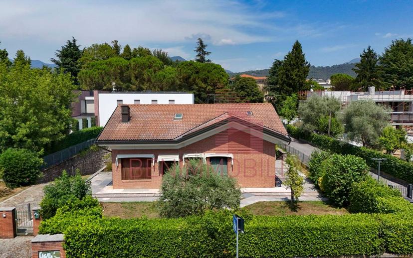 Villa unifamiliare via Lucio Riccobelli 31, Ospedale Civile, Brescia — foto 49 di 54