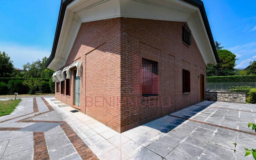 Villa unifamiliare via Lucio Riccobelli 31, Ospedale Civile, Brescia — foto 3 di 54