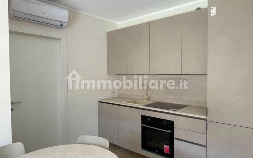 Bilocale via della Madonnina 4, Centro, Bernareggio — foto 6 di 20