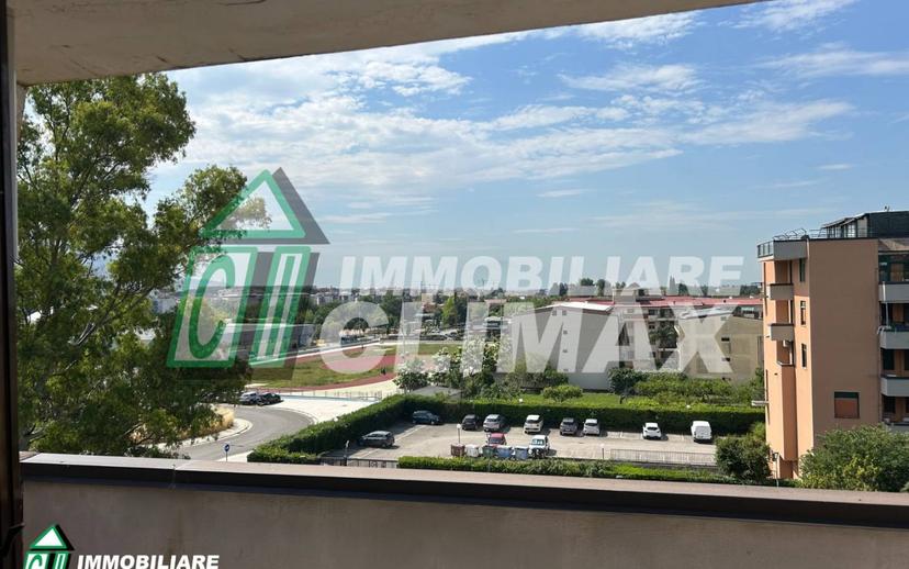 Attico via Luigi Laviano, Stadio, Caserta — foto 21 di 22
