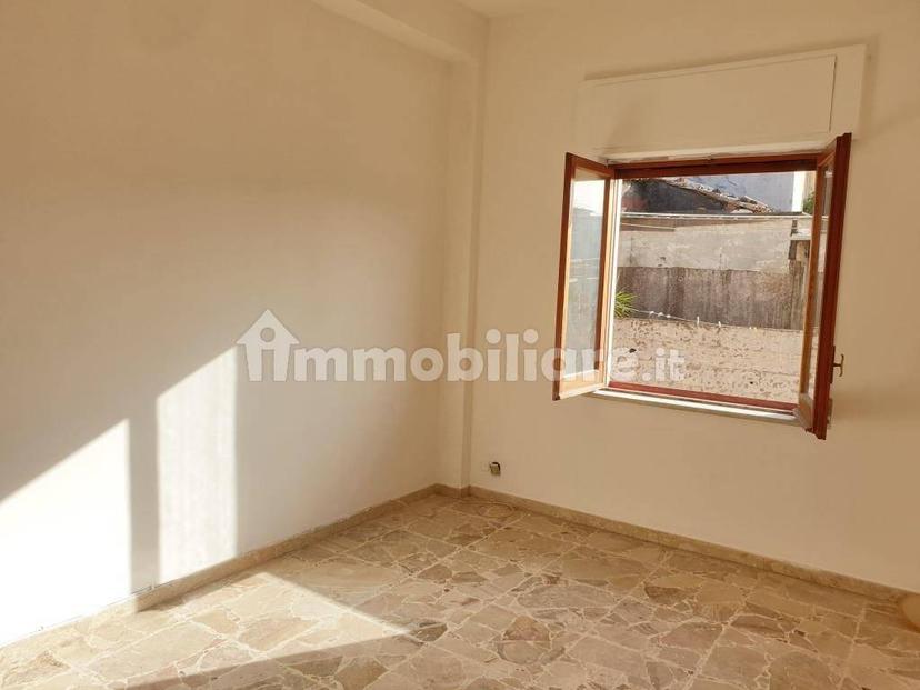 Bilocale via Emanuele Cutore, Centro, Gravina di Catania — foto 4 di 14