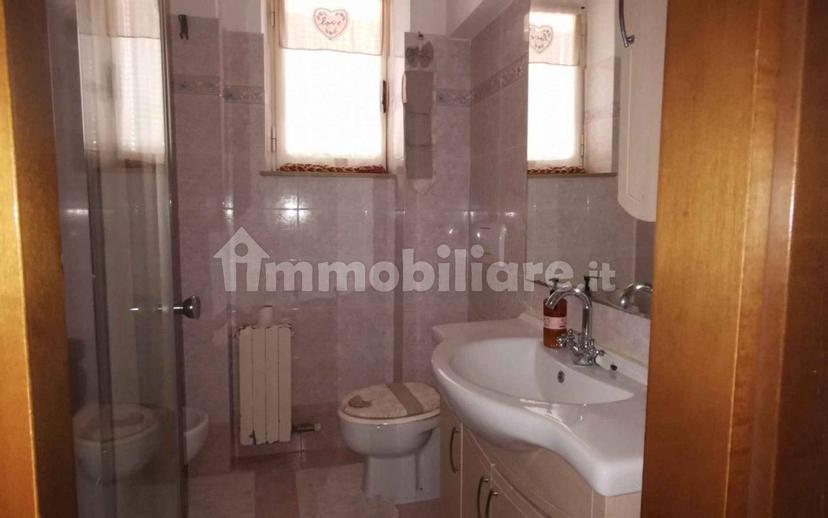 Trilocale ottimo stato, primo piano, Centro, Castelfidardo — foto 3 di 16