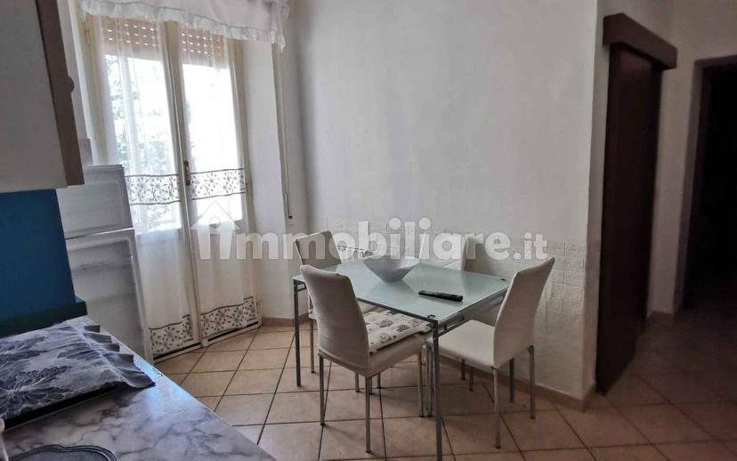 Trilocale ottimo stato, primo piano, Centro, Castelfidardo — foto 12 di 16