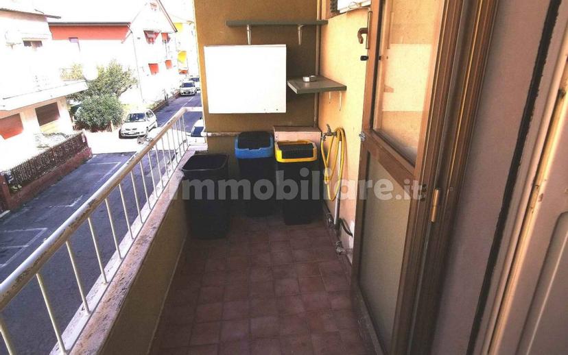 Trilocale ottimo stato, primo piano, Centro, Castelfidardo — foto 13 di 16