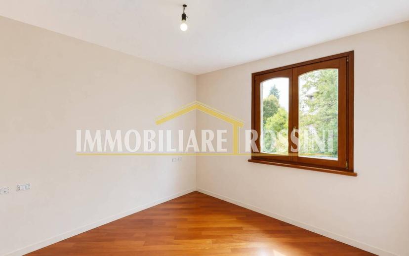 Villa a schiera via Costituzione 8a, Buguggiate — foto 20 di 49