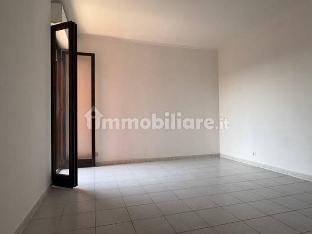 Trilocale via Carlo Alberto Dalla Chiesa, Passo Corese, Fara in Sabina — foto 12 di 15
