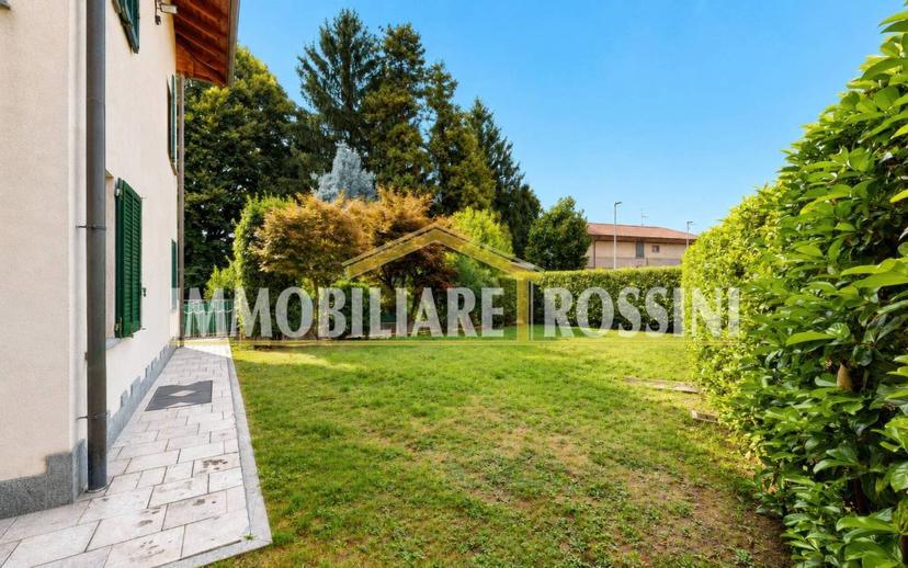 Villa a schiera via Costituzione 8a, Buguggiate — foto 12 di 49