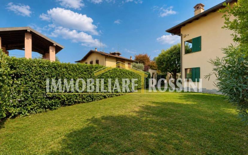 Villa a schiera via Costituzione 8a, Buguggiate — foto 34 di 49