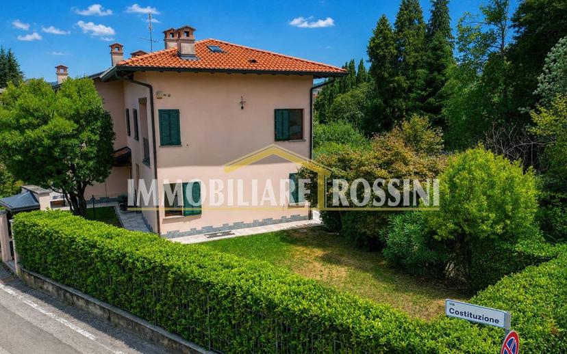 Villa a schiera via Costituzione 8a, Buguggiate — foto 36 di 49
