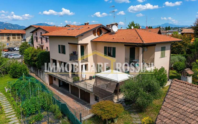 Villa a schiera via Costituzione 8a, Buguggiate — foto 18 di 49