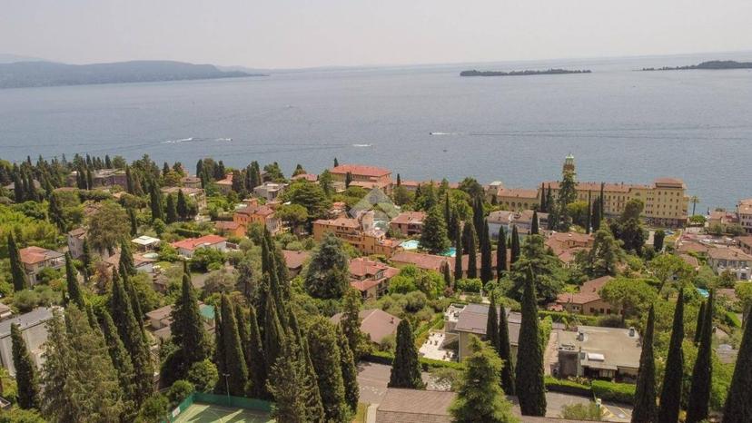 Bilocale via Roma, Centro, Gardone Riviera — foto 11 di 32