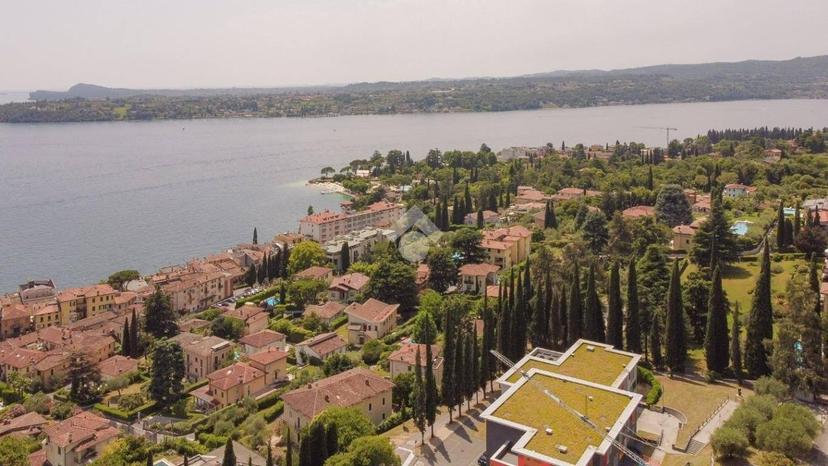 Bilocale via Roma, Centro, Gardone Riviera — foto 16 di 32