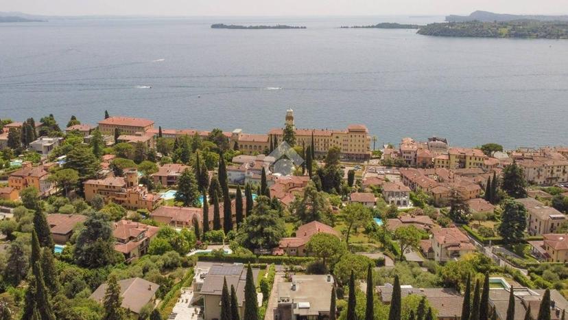 Bilocale via Roma, Centro, Gardone Riviera