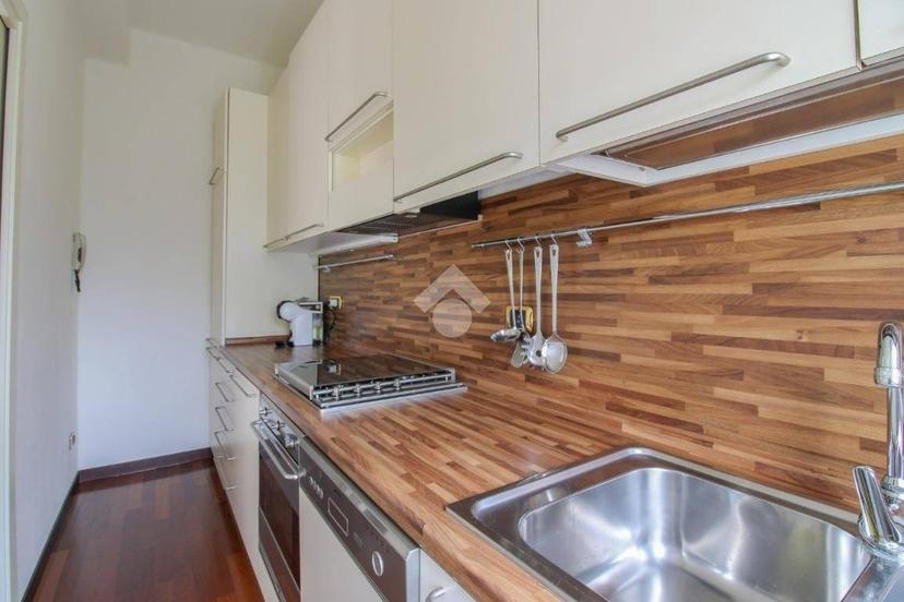 Bilocale via Roma, Centro, Gardone Riviera — foto 32 di 32