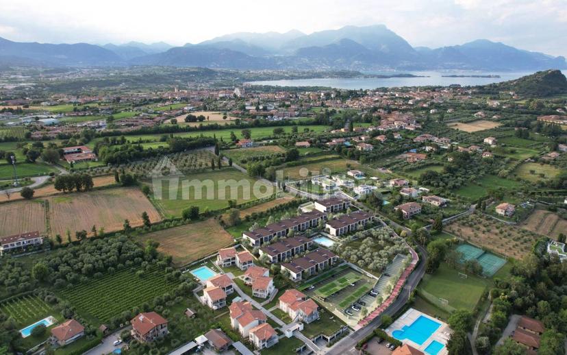 Appartamenti di nuova costruzione a Manerba del Garda — foto 2 di 15