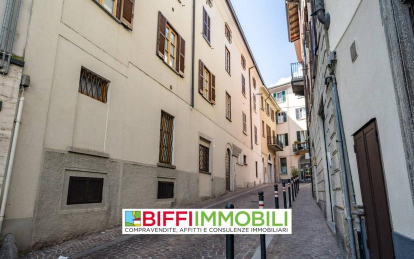Bilocale via Antonio Fogazzaro, Castello, Lecco — foto 18 di 49