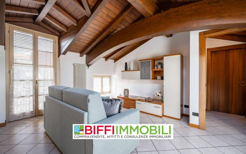 Bilocale via Antonio Fogazzaro, Castello, Lecco — foto 5 di 49