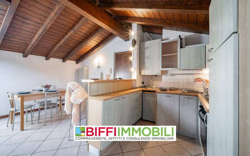 Bilocale via Antonio Fogazzaro, Castello, Lecco — foto 20 di 49