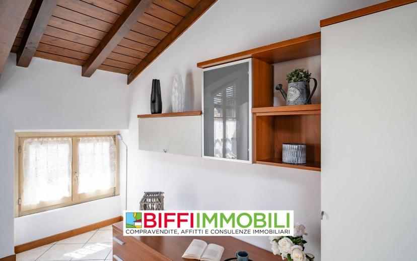 Bilocale via Antonio Fogazzaro, Castello, Lecco — foto 11 di 49