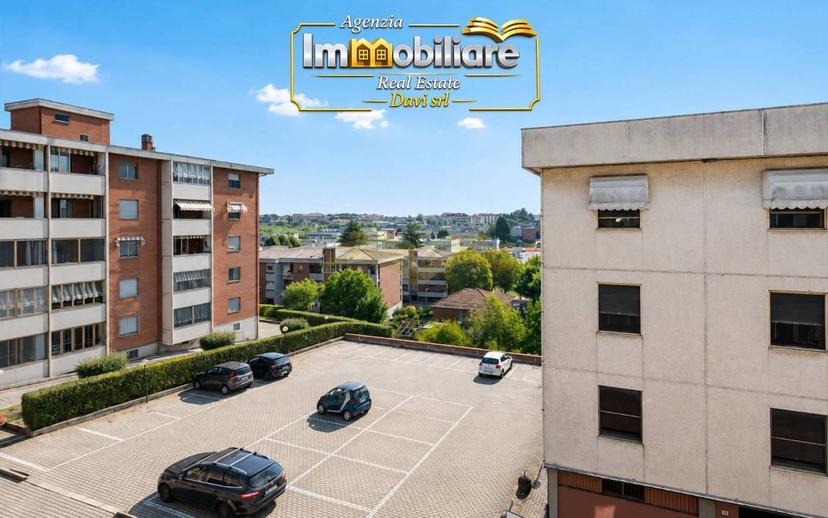 Trilocale via Carlo Casalegno, Centro, Valenza — foto 14 di 16