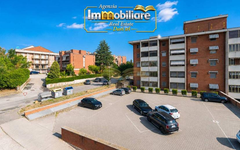 Trilocale via Carlo Casalegno, Centro, Valenza — foto 15 di 16