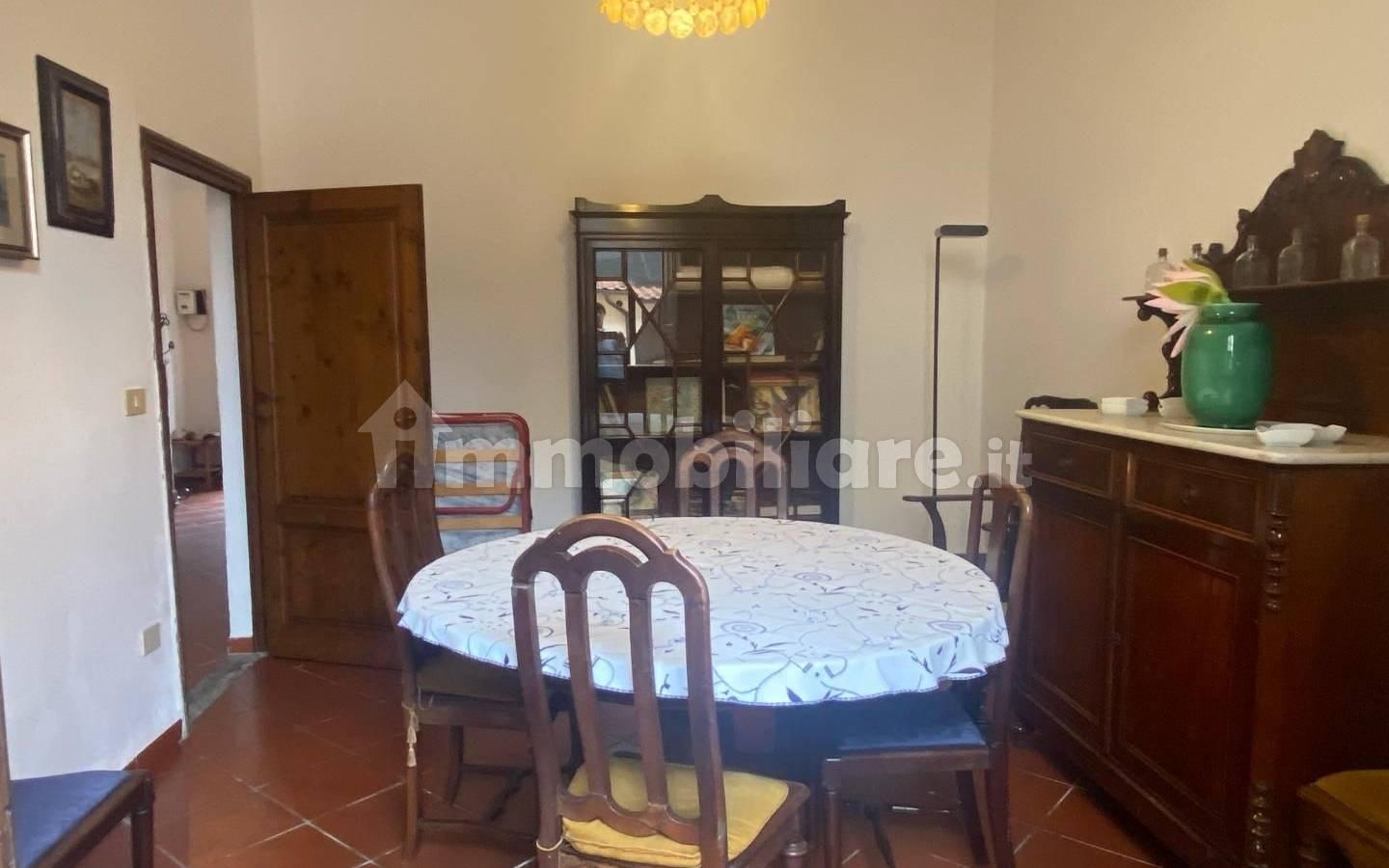 Villa unifamiliare via Sant' Antonio M. Pucci,, Centro, Viareggio