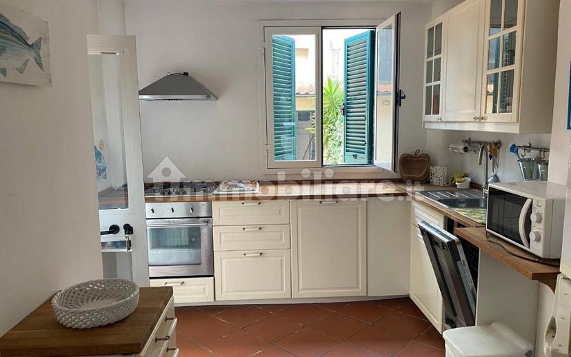 Villa unifamiliare via Sant' Antonio M. Pucci,, Centro, Viareggio — foto 5 di 17