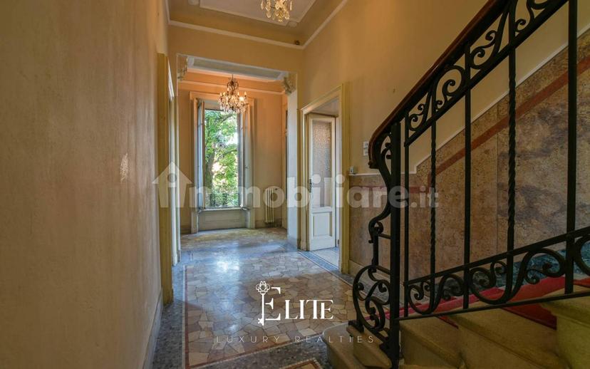 Villa unifamiliare via Pietro Metastasio, Casbeno, Varese — foto 4 di 25