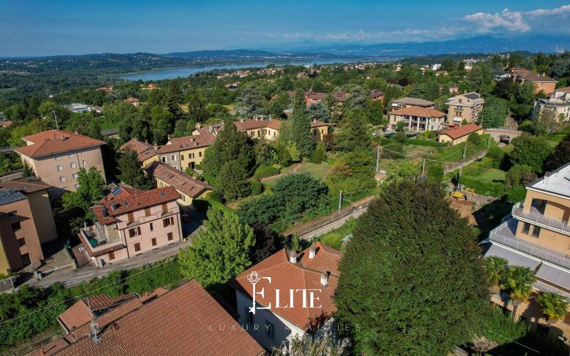 Villa unifamiliare via Pietro Metastasio, Casbeno, Varese — foto 22 di 25