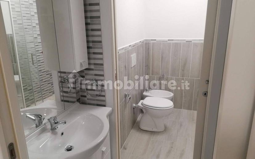 Bilocale via Raoul Follereau 43, Centro, Fabriano — foto 2 di 11