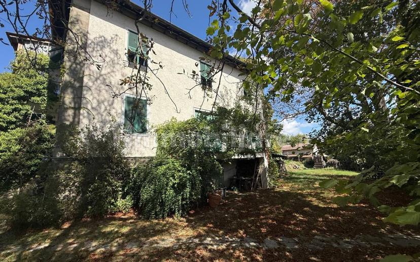 Villa plurifamiliare via Vecchia di Plodio 12, Centro, Carcare — foto 35 di 53