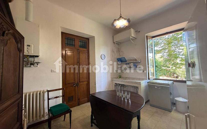 Villa plurifamiliare via Vecchia di Plodio 12, Centro, Carcare — foto 5 di 53