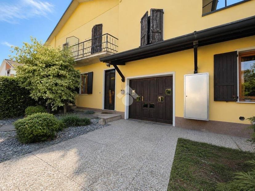 Villa bifamiliare via D. Savio 19, Centro, Chiari — foto 5 di 33