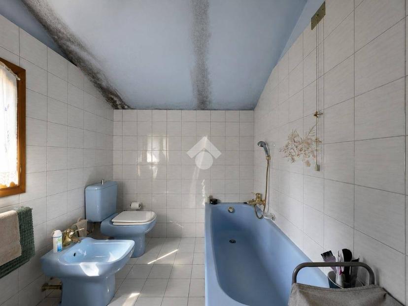 Villa bifamiliare via D. Savio 19, Centro, Chiari — foto 3 di 33