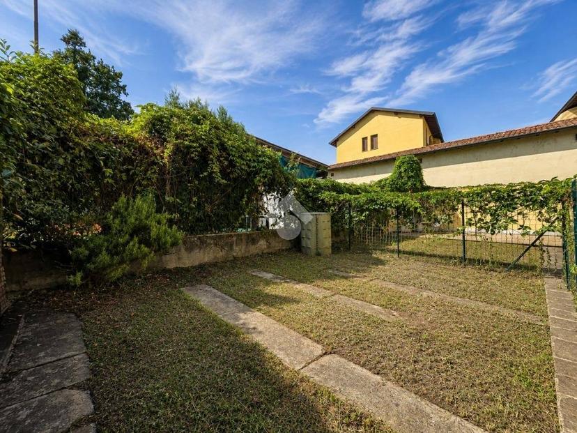 Villa bifamiliare via D. Savio 19, Centro, Chiari — foto 18 di 33