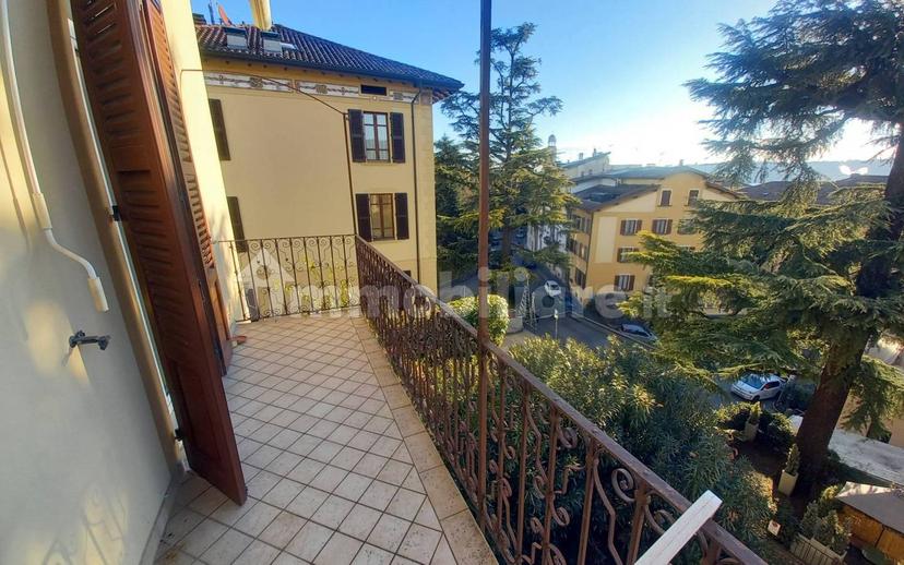 Bilocale via Brunati, Centro, Salò — foto 9 di 30