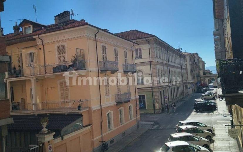 Quadrilocale buono stato, primo piano, Centro, Cuneo — foto 13 di 15