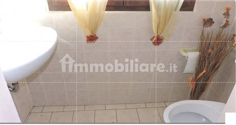 Villa a schiera via Fabbreccia 22, Centro, Pietralunga
