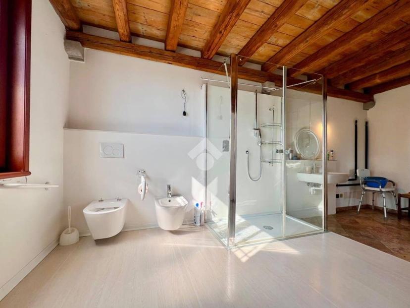 Villa unifamiliare piazza san rocco 50, Centro, Carlino — foto 2 di 33