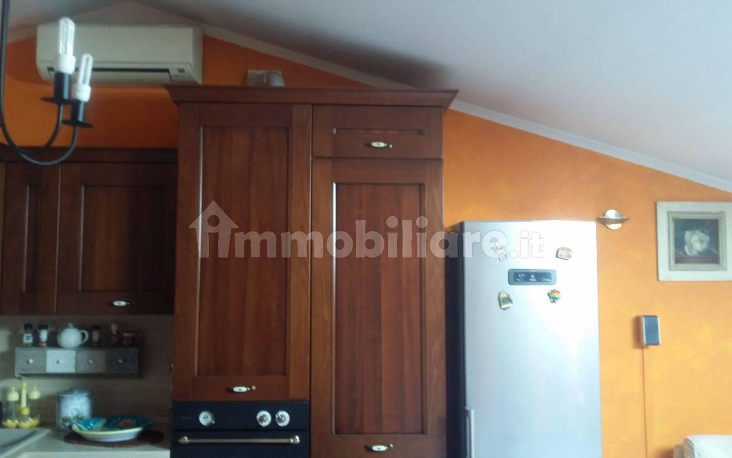 Bilocale piazza L'Antica Piazzola 4, San Gervasio Bresciano
