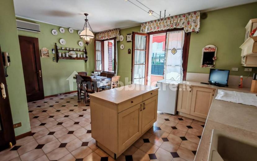 Villa bifamiliare via Diocleziana, Centro, Montegrotto Terme — foto 17 di 37