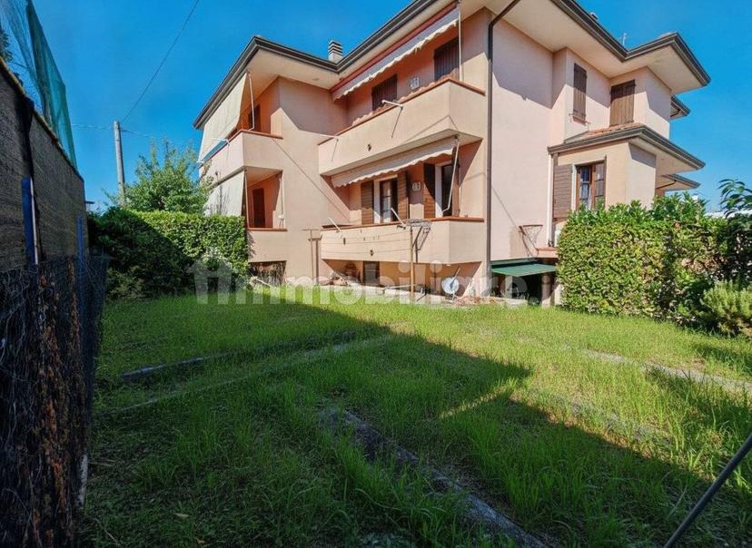 Villa bifamiliare via Diocleziana, Centro, Montegrotto Terme — foto 7 di 37