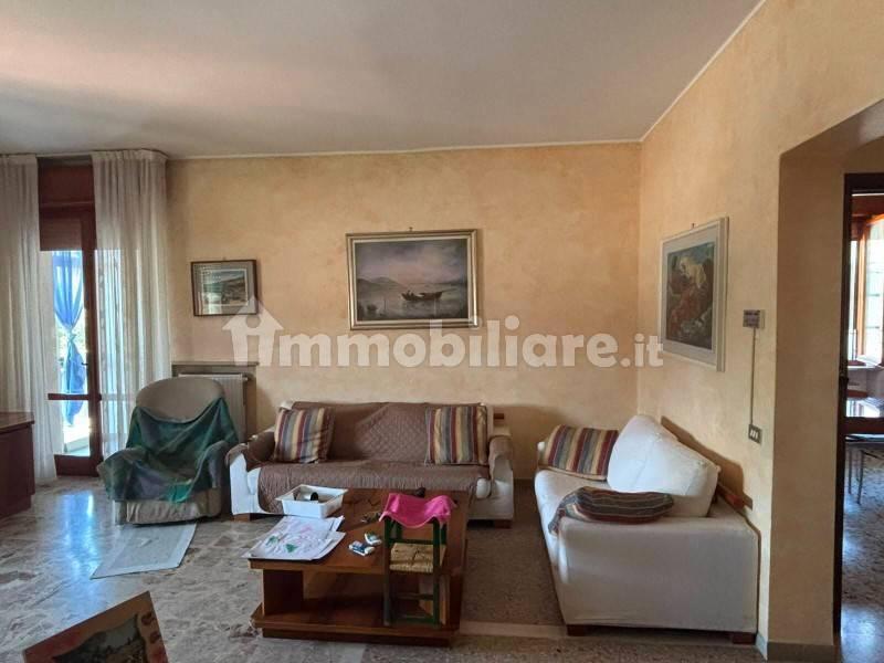 Quadrilocale viale 2 Giugno, Centro, Castel San Giovanni — foto 10 di 13