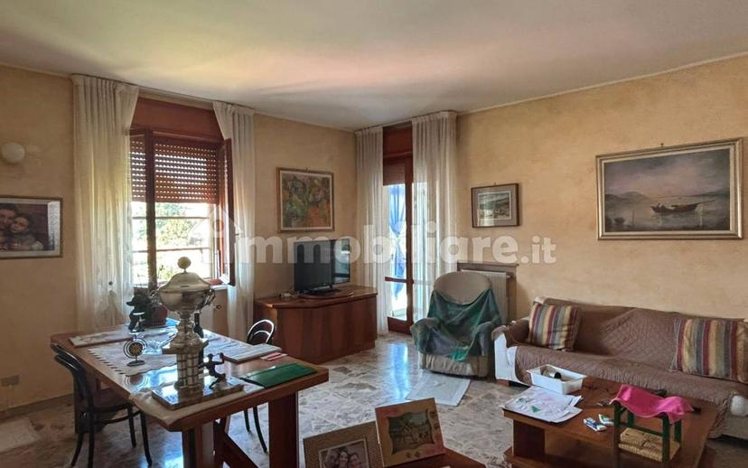 Quadrilocale viale 2 Giugno, Centro, Castel San Giovanni — foto 6 di 13