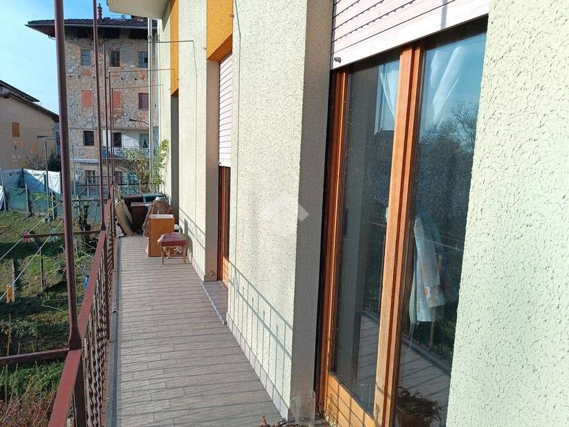 Villa bifamiliare frazione simone 110, Valdilana — foto 10 di 37