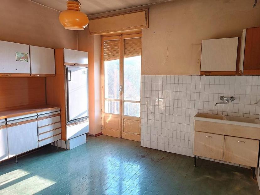 Villa bifamiliare frazione simone 110, Valdilana — foto 11 di 37