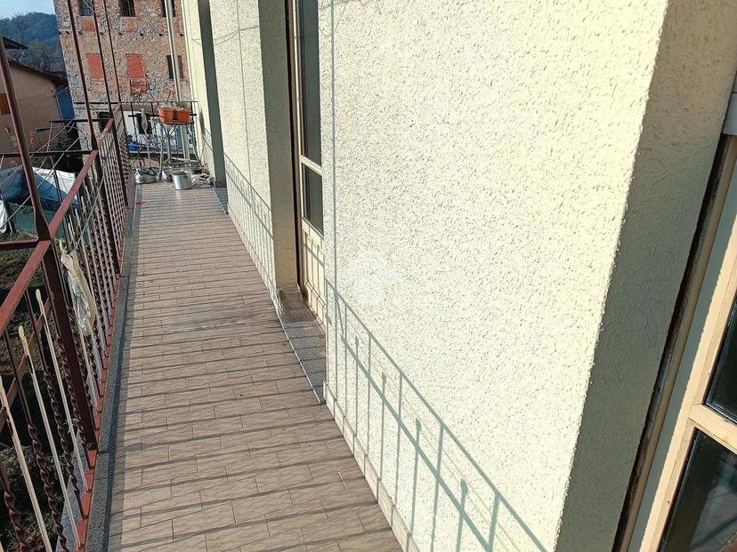 Villa bifamiliare frazione simone 110, Valdilana — foto 18 di 37